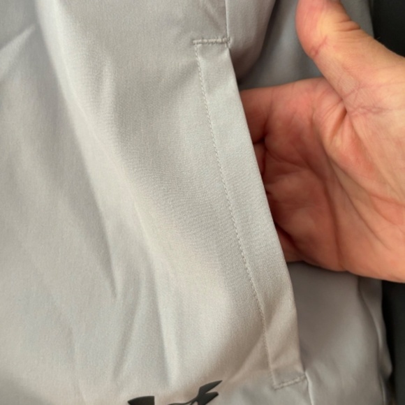 Under Armour NWT ladies loose fit lightweight jacket two tone grey size M - Picture 7 of 16